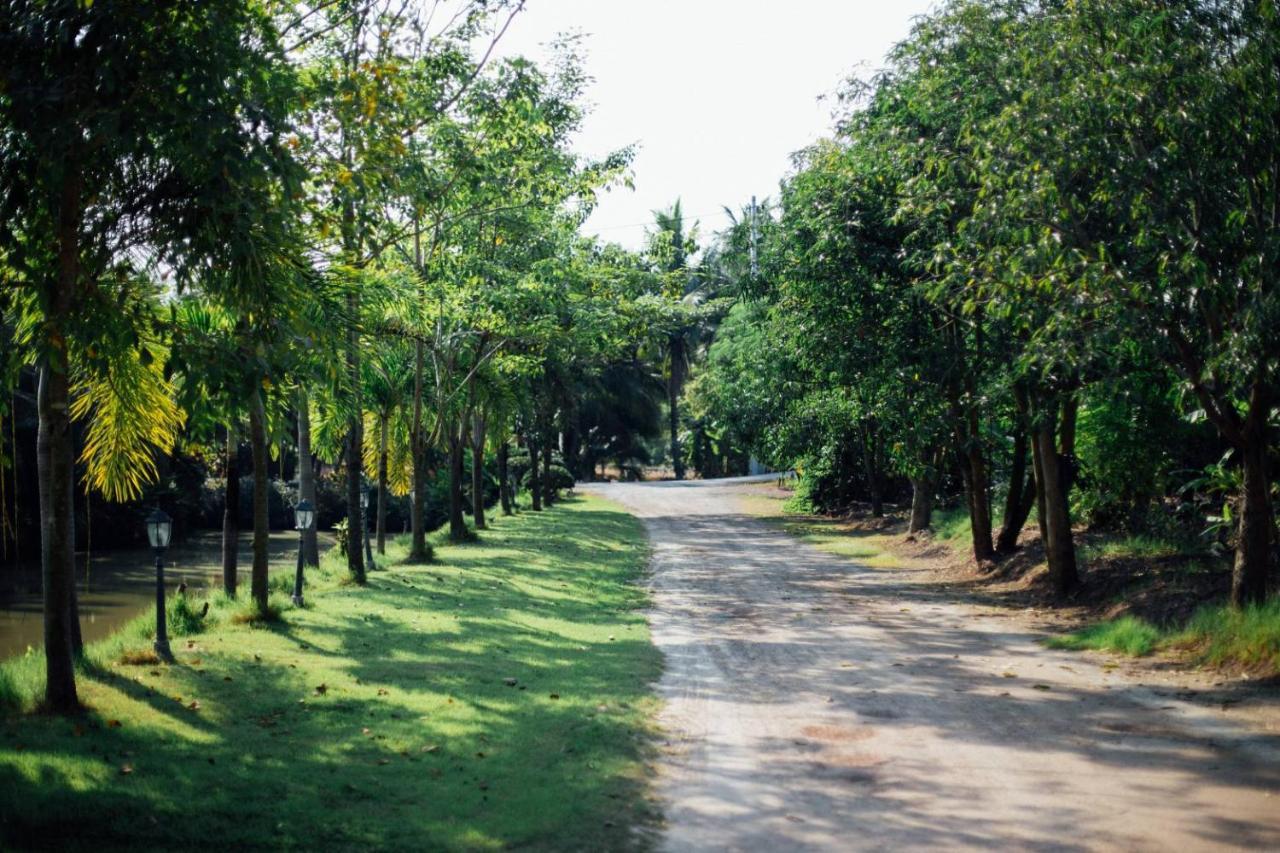 Baan Klong Resort Damnönszaduak Kültér fotó