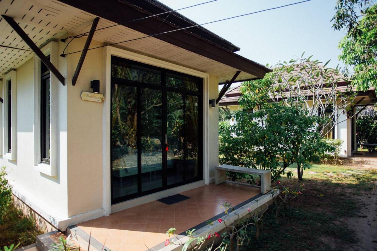 Baan Klong Resort Damnönszaduak Kültér fotó