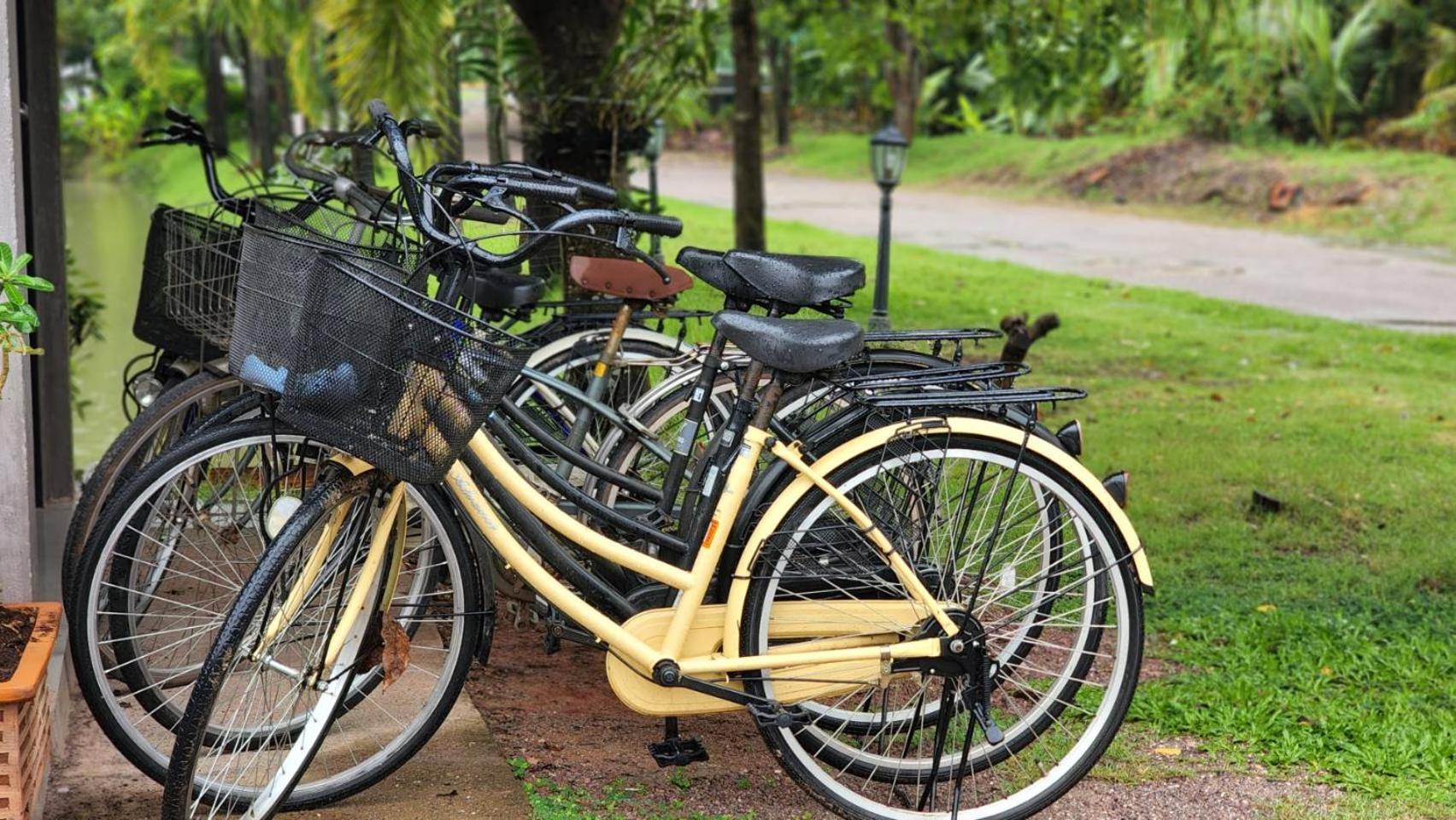 Baan Klong Resort Damnönszaduak Kültér fotó