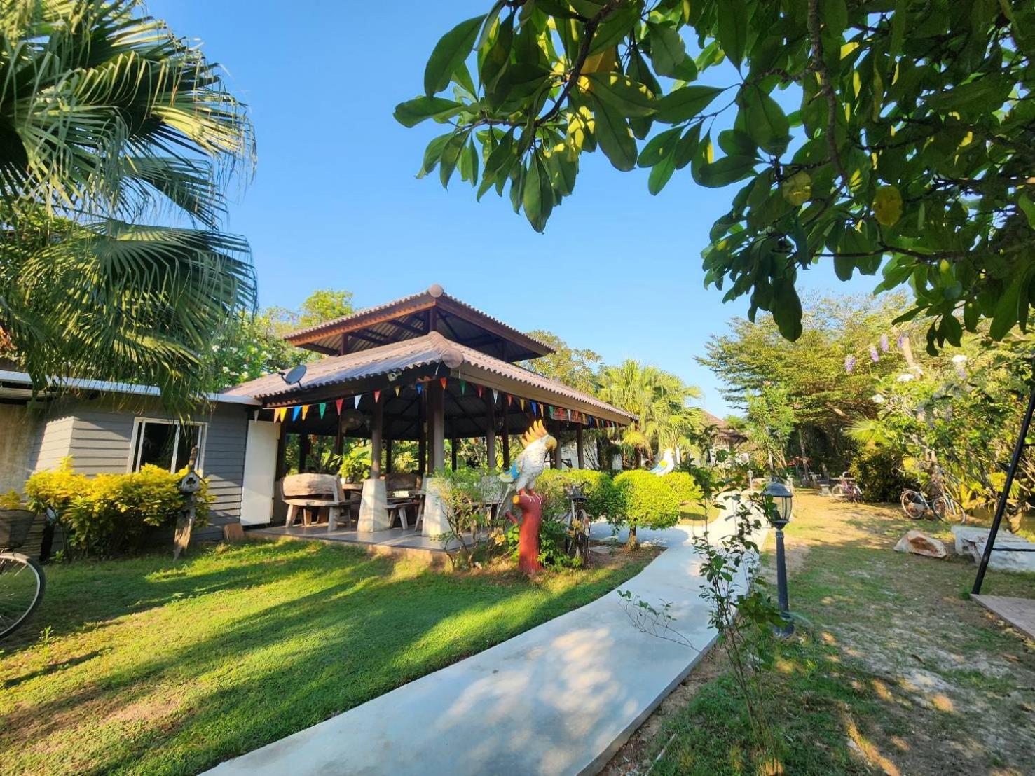 Baan Klong Resort Damnönszaduak Kültér fotó