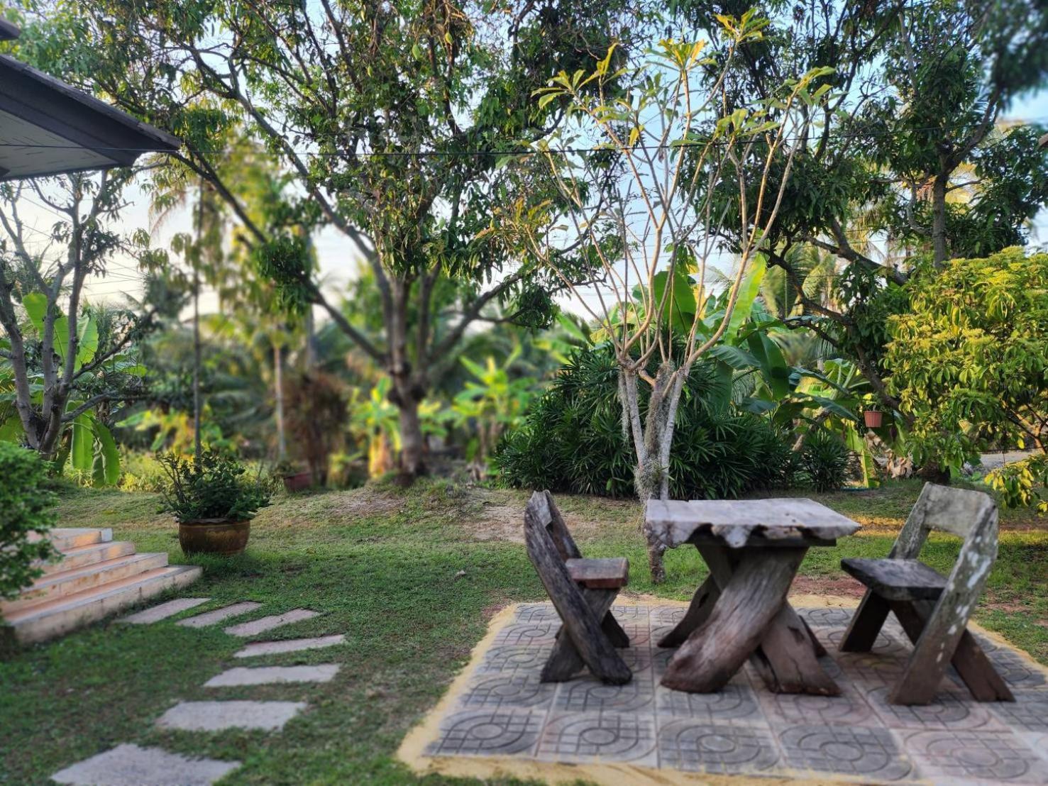 Baan Klong Resort Damnönszaduak Kültér fotó